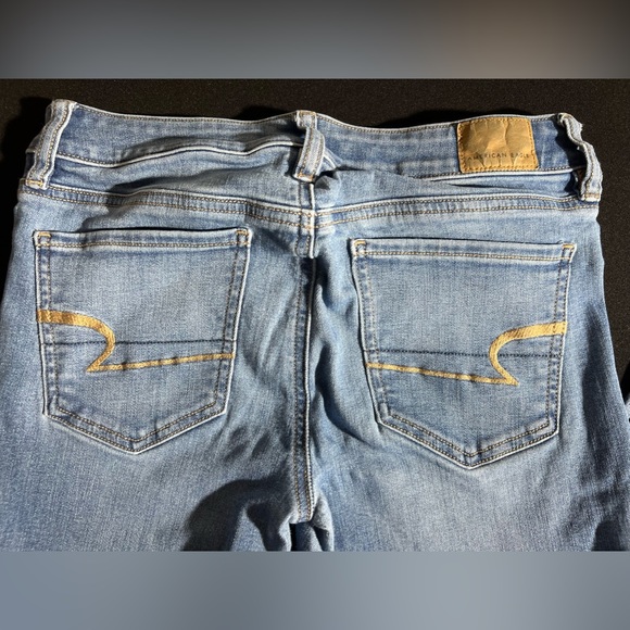 Worn American Eagle jeans. - Picture 2 of 3